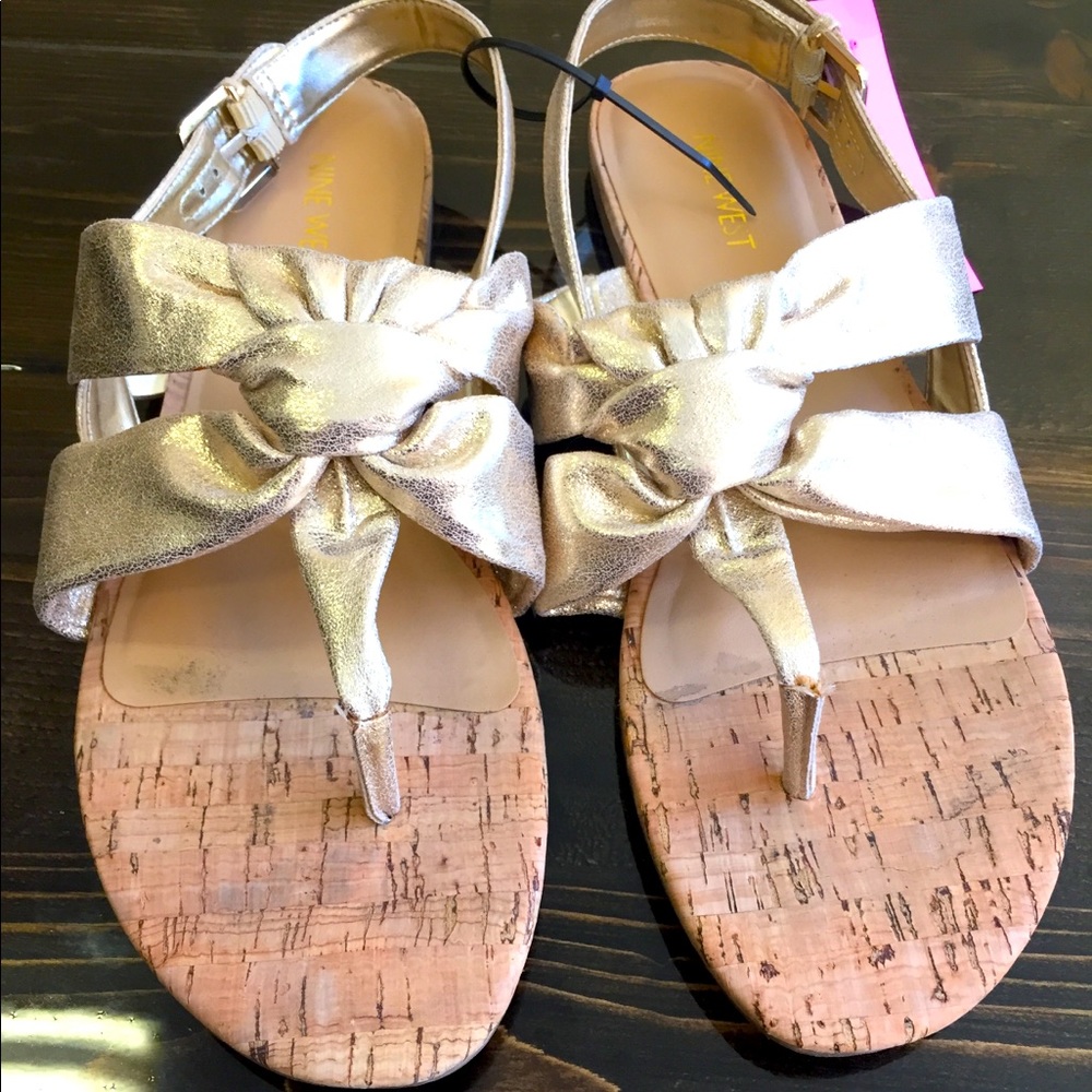 Nine West Gold Sandals Sz 10 Excellent Condition!